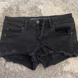 Size 8 strechy shortie shorts